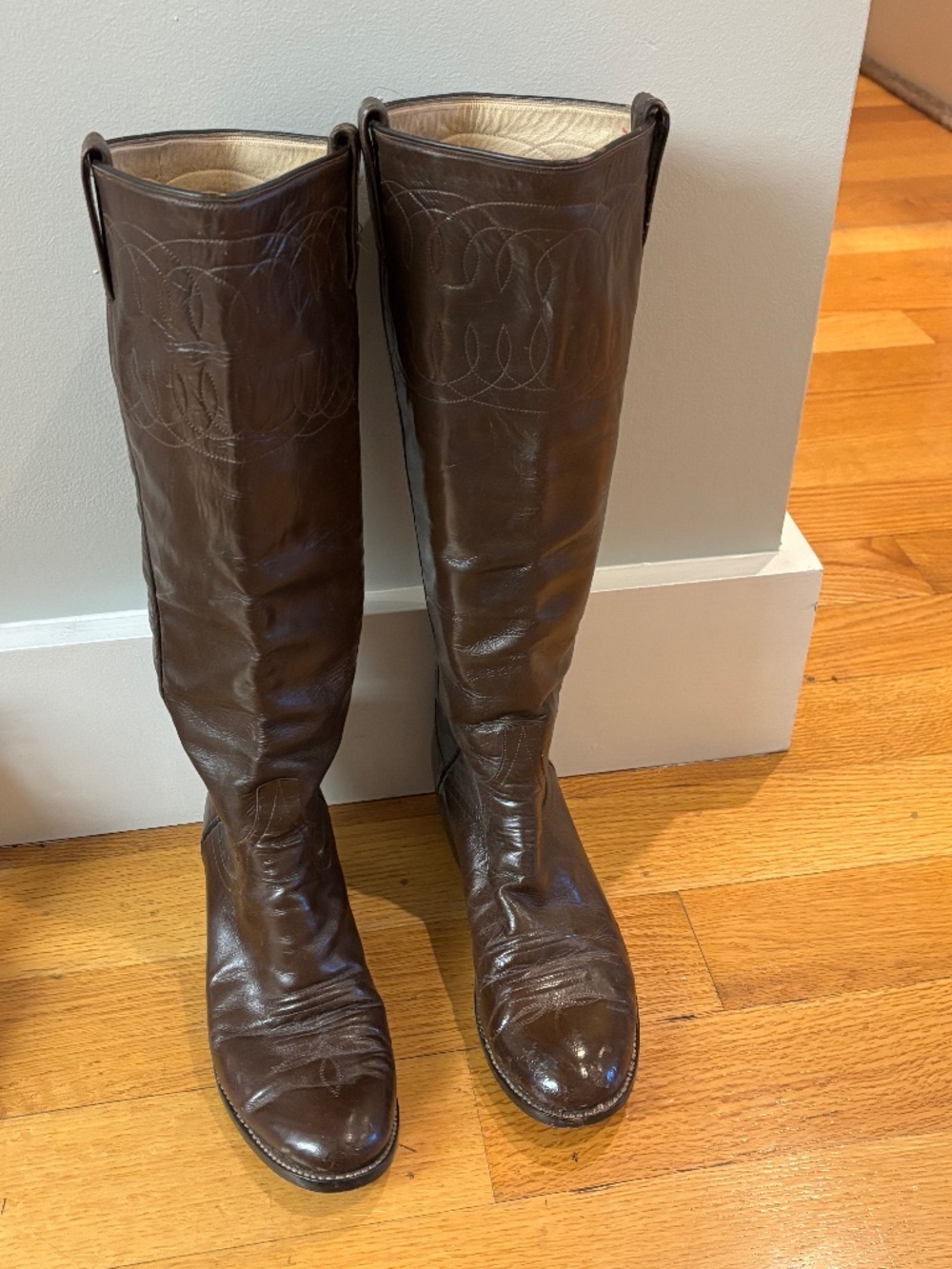 Vintage 1970s Larry Mahan Women's Cowboy Boots Brown Size 6 Narrow